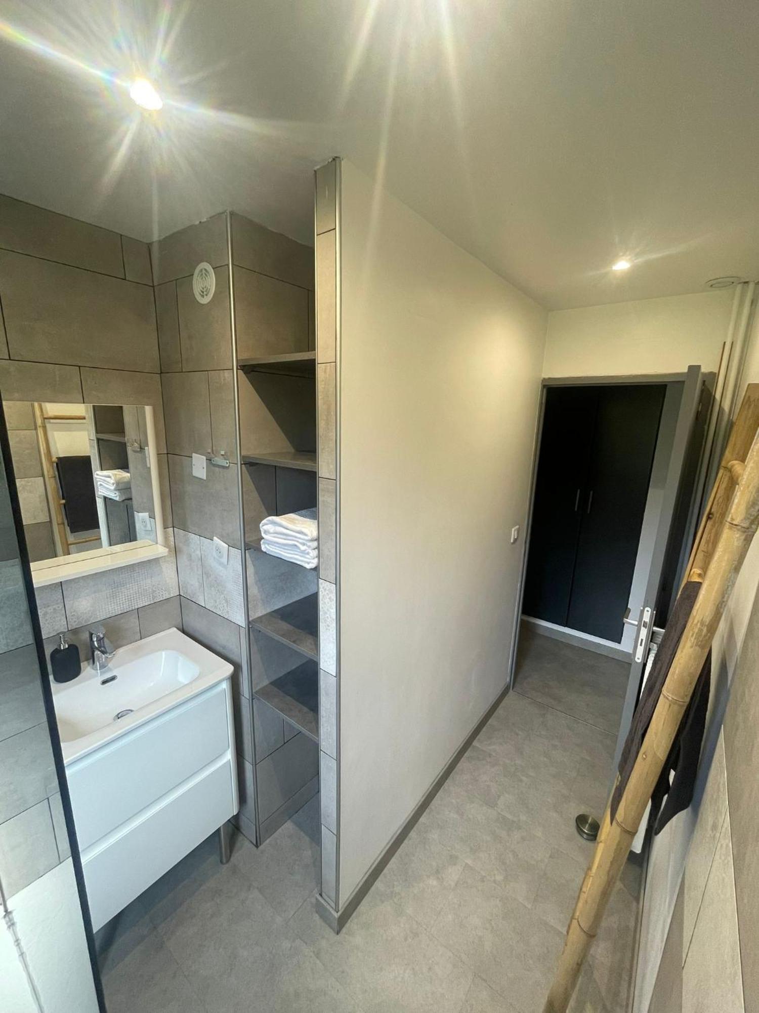 Chambre Avec Salle D'Eau Privee Dans Appartement Partage 200 M Du Tram Montpellier Eksteriør bilde